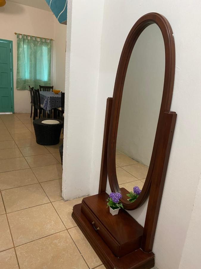 Playa Suites, Cerca Del Malecon Manta Exterior photo